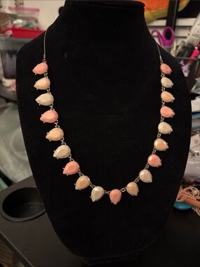 Women's Peach & Cream Teardrop Necklace